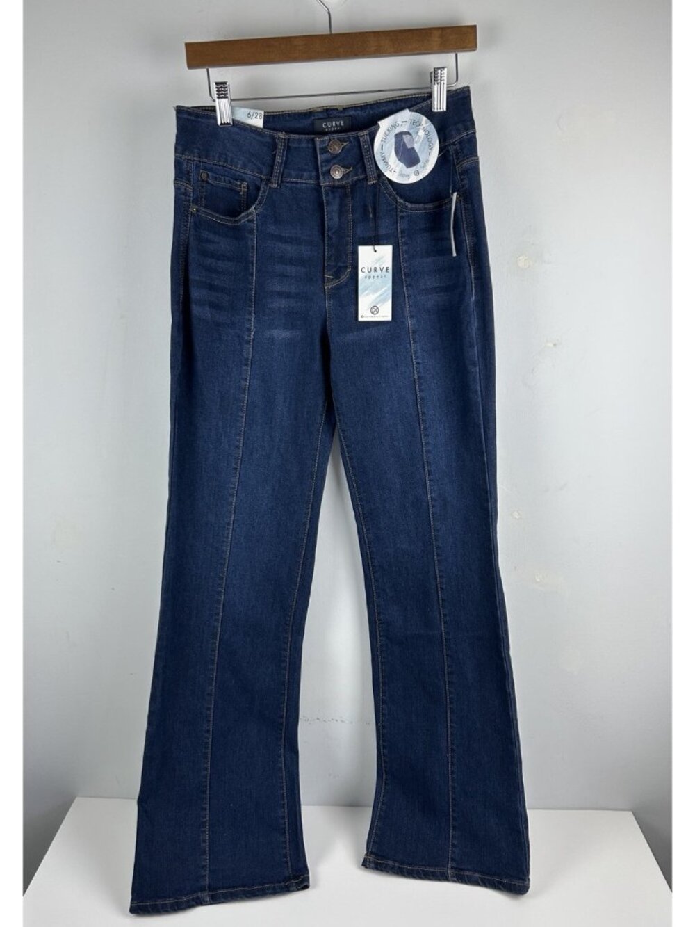 NWT CURVE APPEAL  Size 6/28 High Rise Flare Dark Blue Stretch Jeans London